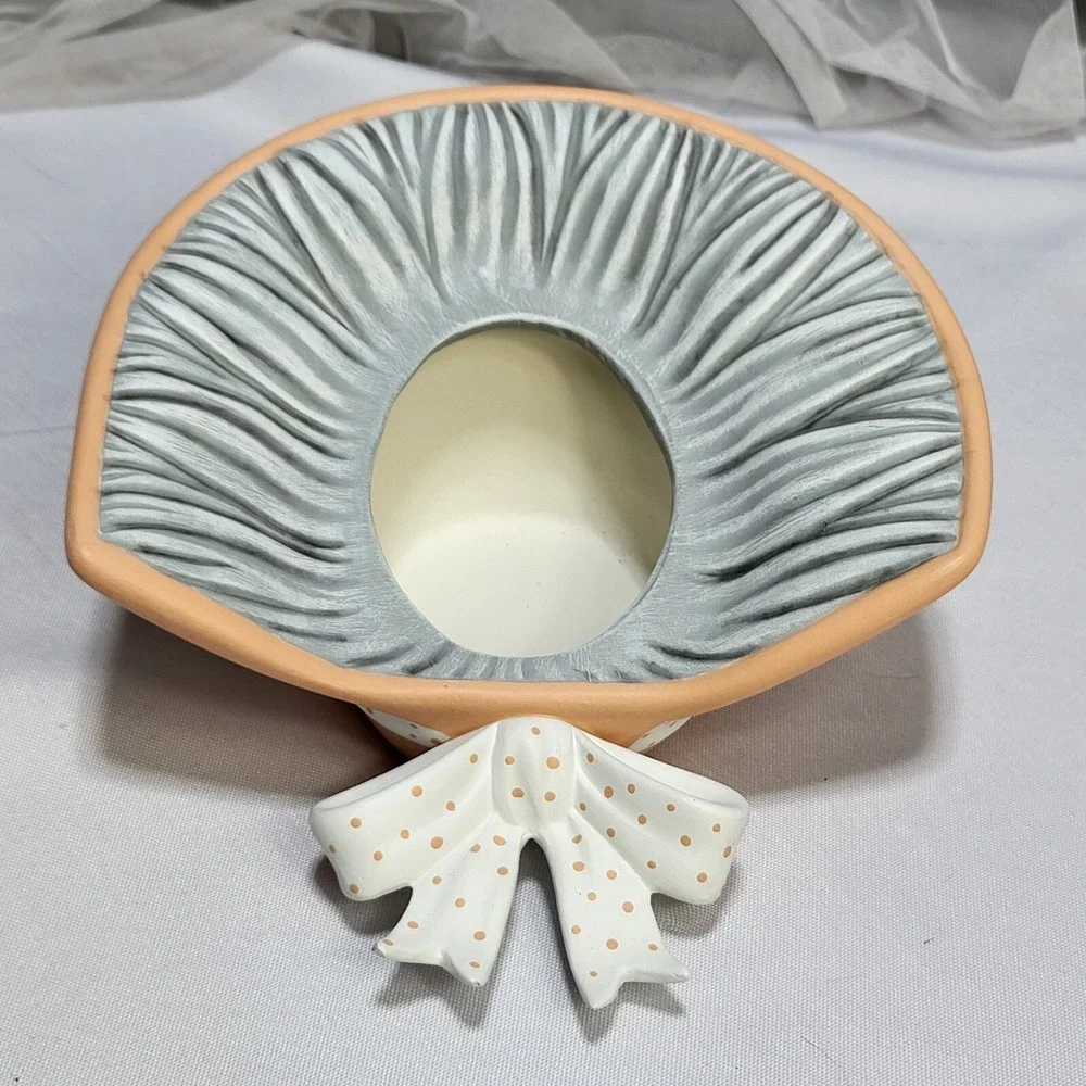 Handmade Pocket Planter Vase Prairie Bonnet Ribbon Hat Ceramic Pottery Home Deco